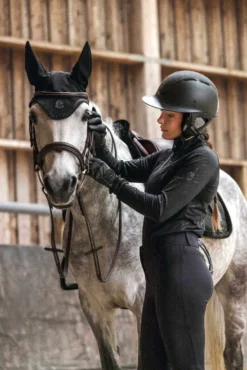 EQUITHÈME Helm - SOAZY - Einsatz glänzend schwarz, Obermaterial Crystal Fabric