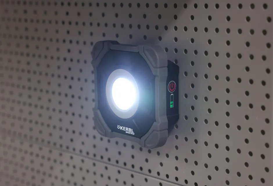 KERBL Mobiler LED-Strahler WorkFire 2200